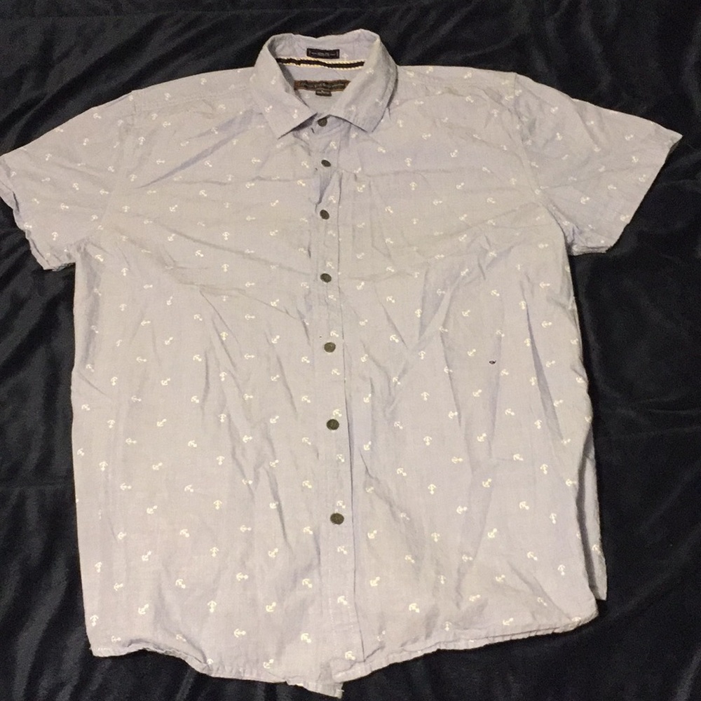 Short sleeve shirt